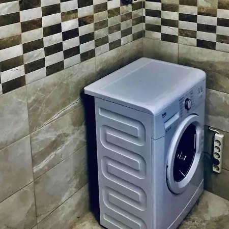 Kallipatira Nyaraló *