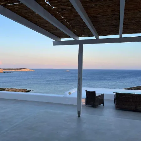 Bed & Breakfast A Bedroom By The Sea