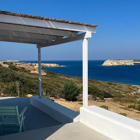 A Bedroom By The Sea Bed & Breakfast